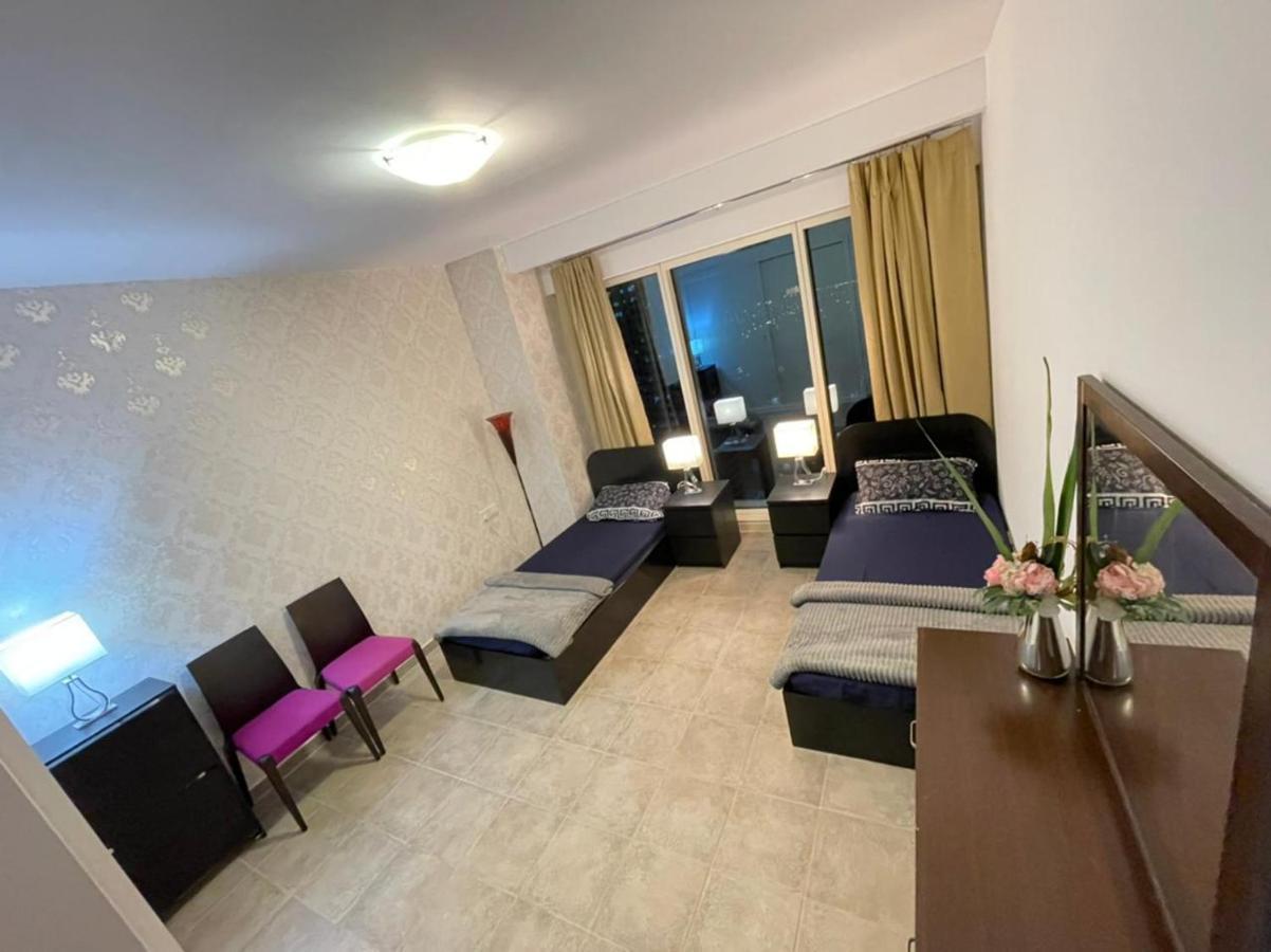 הוסטל דובאי Travelers Backpackers מראה חיצוני תמונה